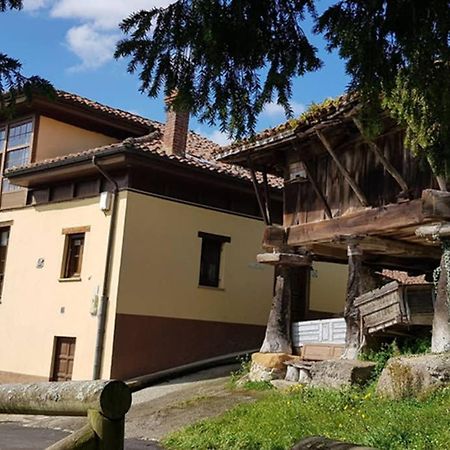 Vila Casa La Capilla Borines Exteriér fotografie