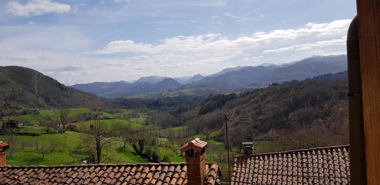 Vila Casa La Capilla Borines Exteriér fotografie